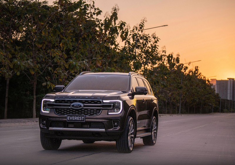 Ford Everest 2023 chính thức ra mắt