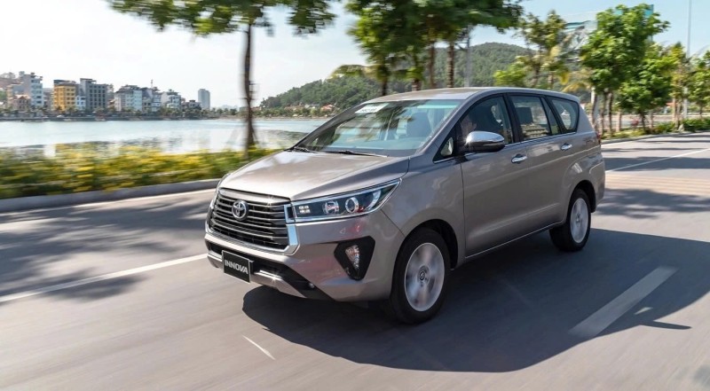 Loạt Ô Tô Ngừng Bán Tại Việt Nam 2025: Innova, Mazda6, Explorer