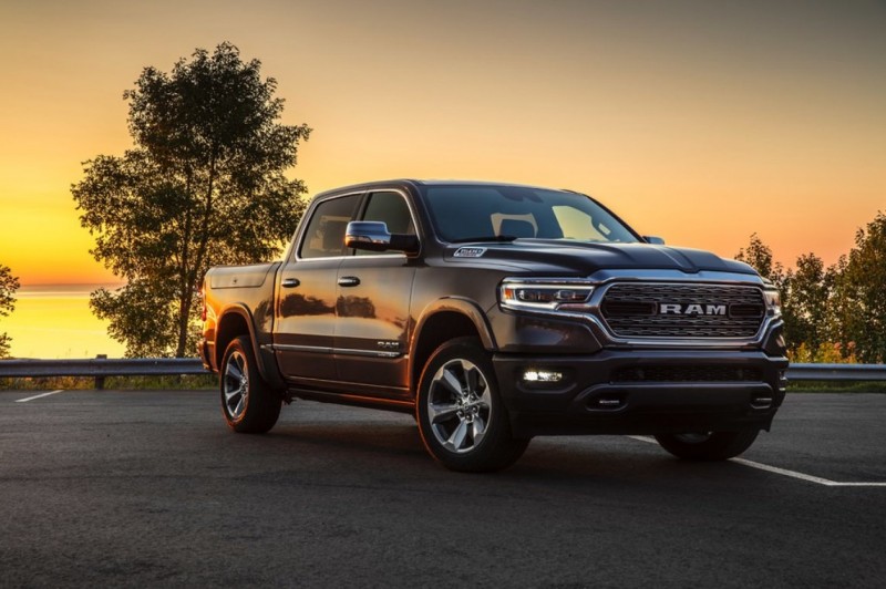 RAM 1500 dòng xe bán tải hạng nặng sắp có mặt tại Việt Nam - Giá dự kiến từ 5,38 tỷ đồng