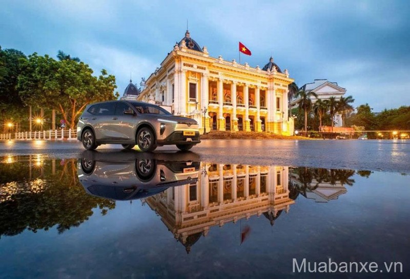 VinFast Limo Green Gia Nhập Xanh SM Limo: Taxi Điện 7 Chỗ
