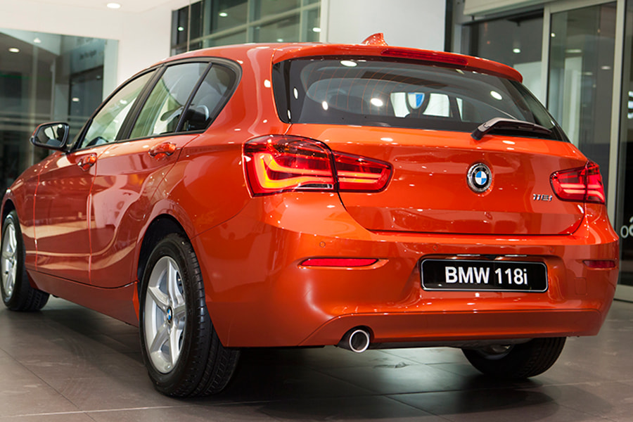Thiết kế đuôi xe bmw 118i
