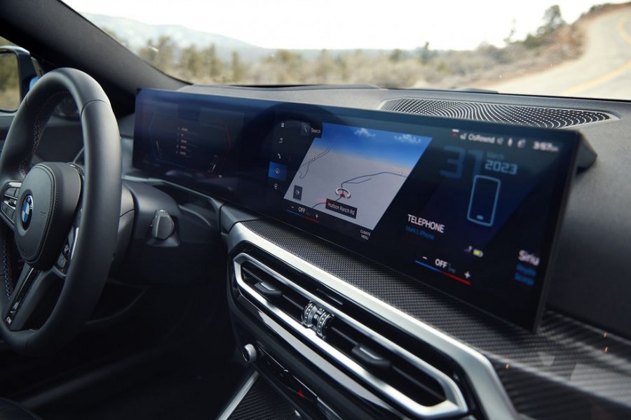 Trang bị tiện nghi giải trí bmw m2