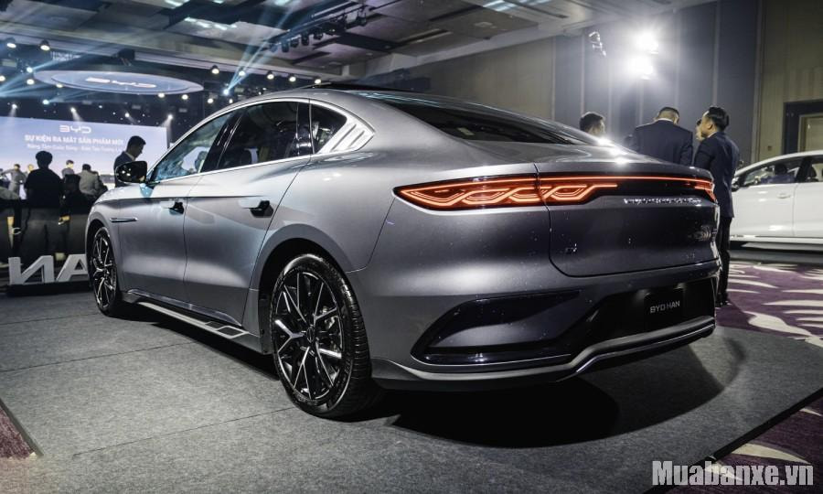 Đuôi xe BYD Han