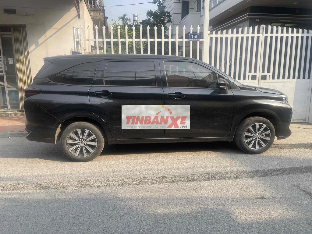 Toyota Avanza Premio 2022 CVT - 7500 km